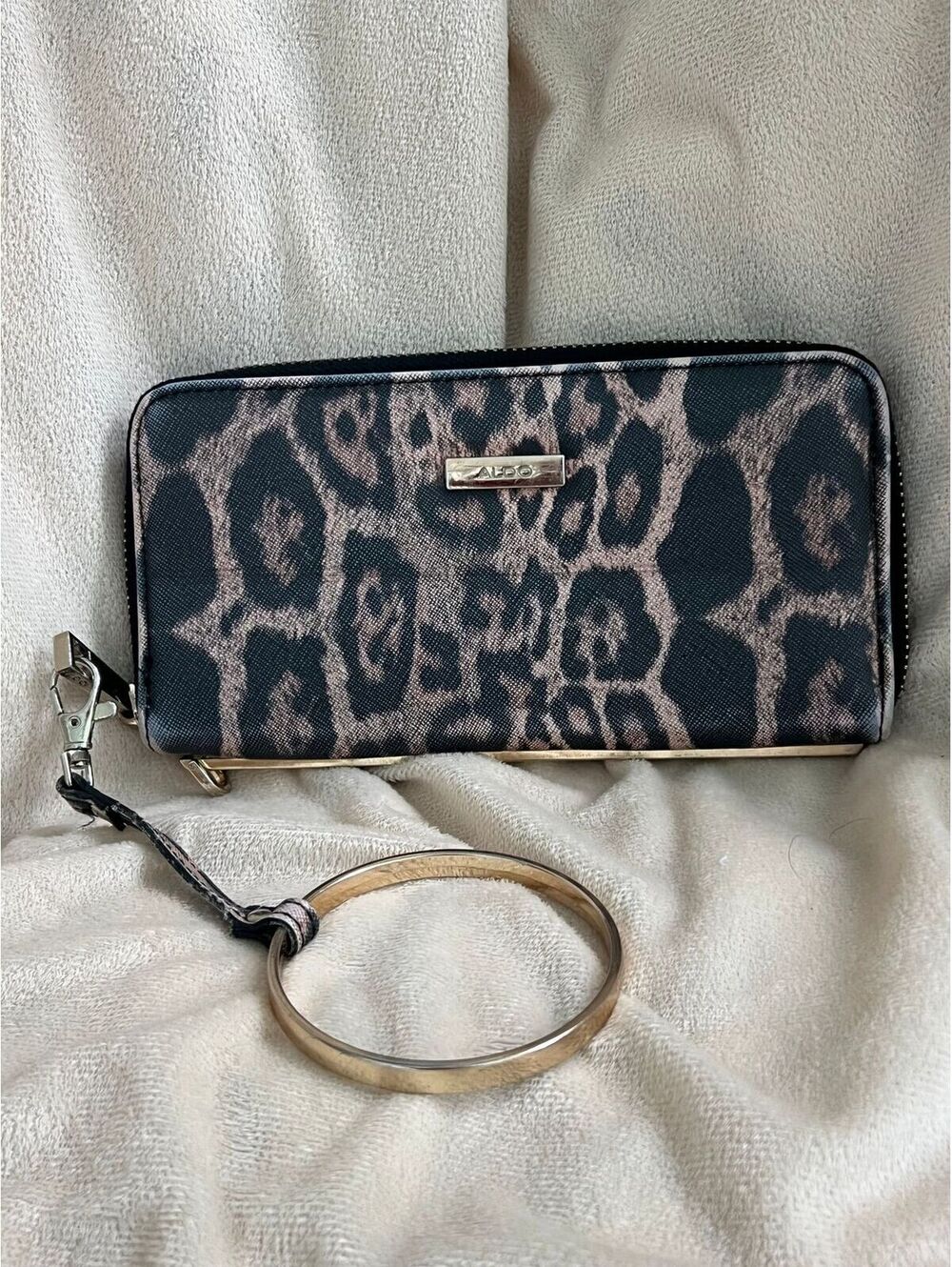 🖤ALDO Leopard Zip Around Wristlet Wallet🖤